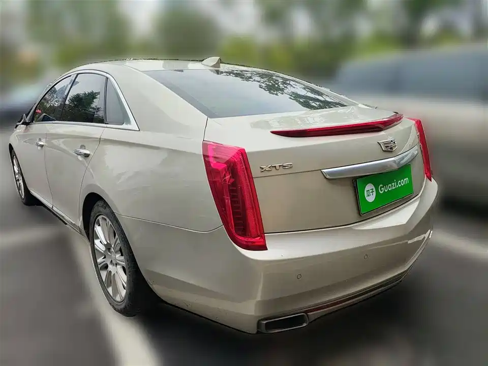Cadillac XTS
