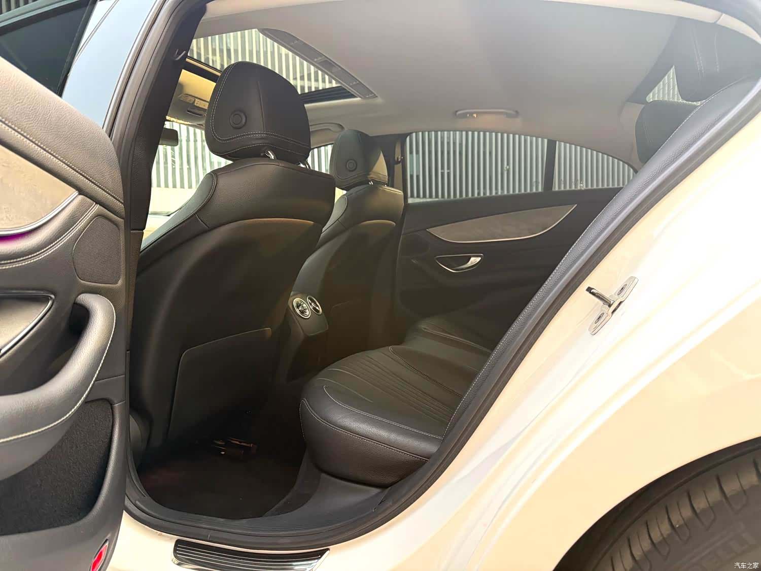 Mercedes-Benz CLS, 2018 7