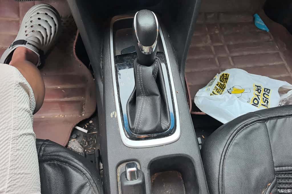 Chevrolet 320, 2019 16