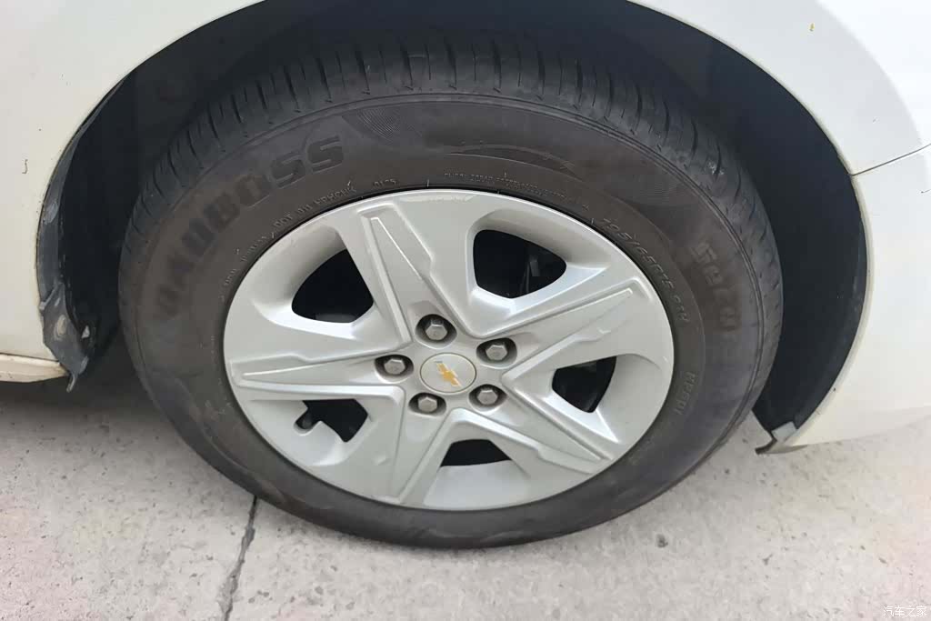 Chevrolet 320, 2019 6