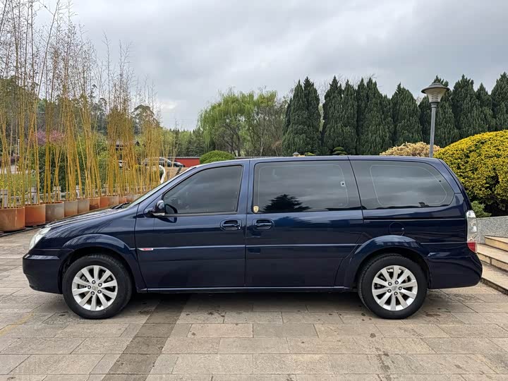 Buick GL8 2014 2.4L shu shi ban