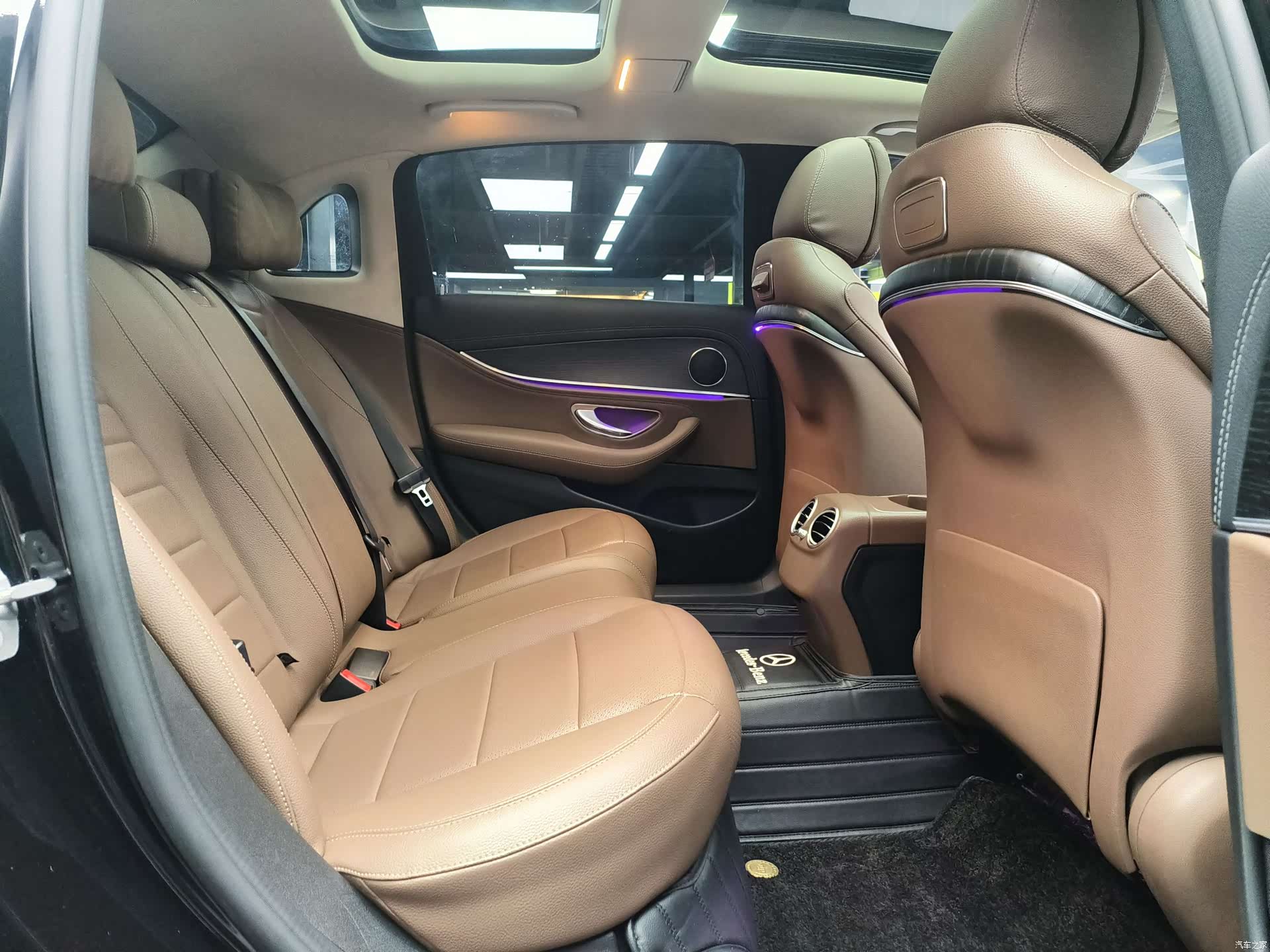 Mercedes-Benz E-Class, 2020 6