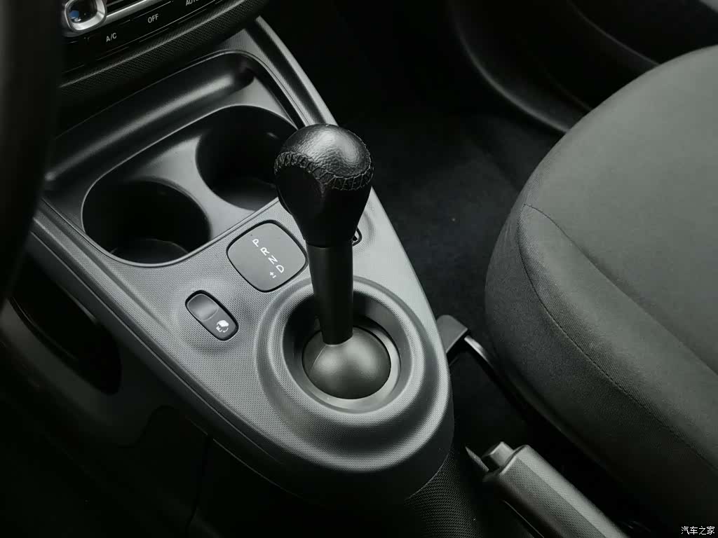 Smart Fortwo, 2017 13