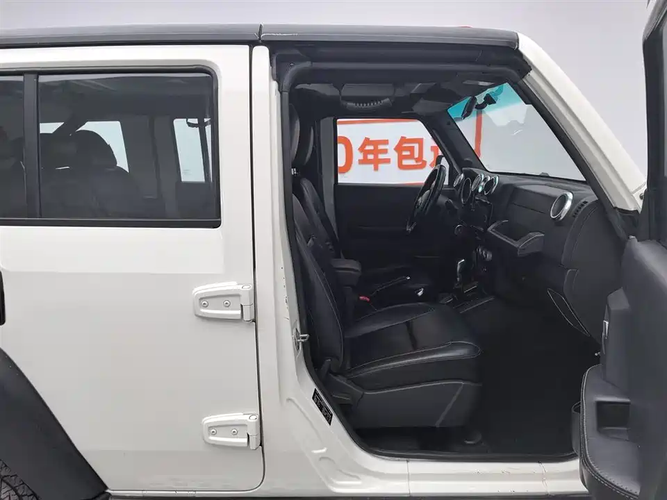 Beijing BJ40