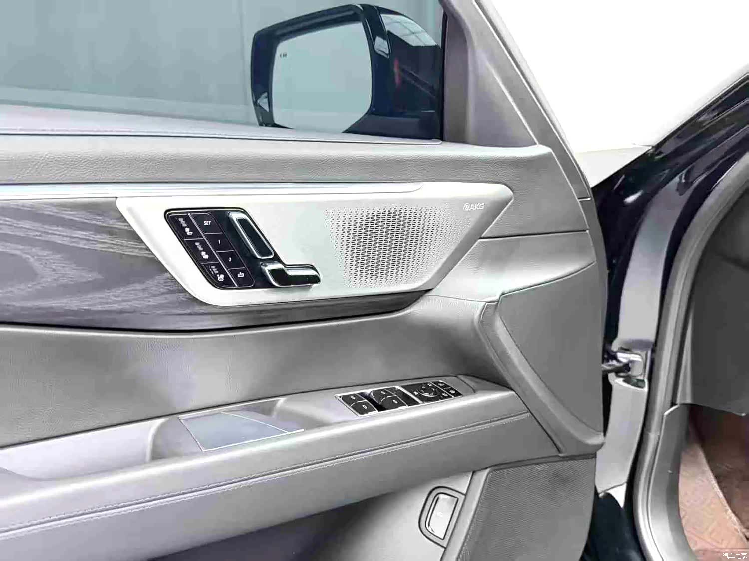 Cadillac CT6, 2023 4