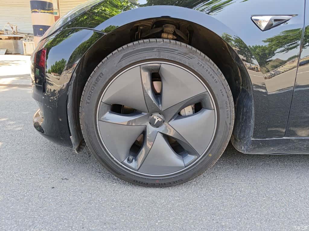 Tesla Model 3, 2020 23