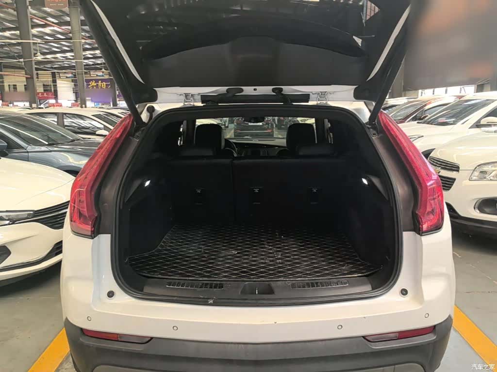 Cadillac XT4, 2020 19