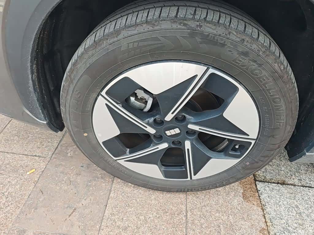 Geely Galaxy E5, 2025 23