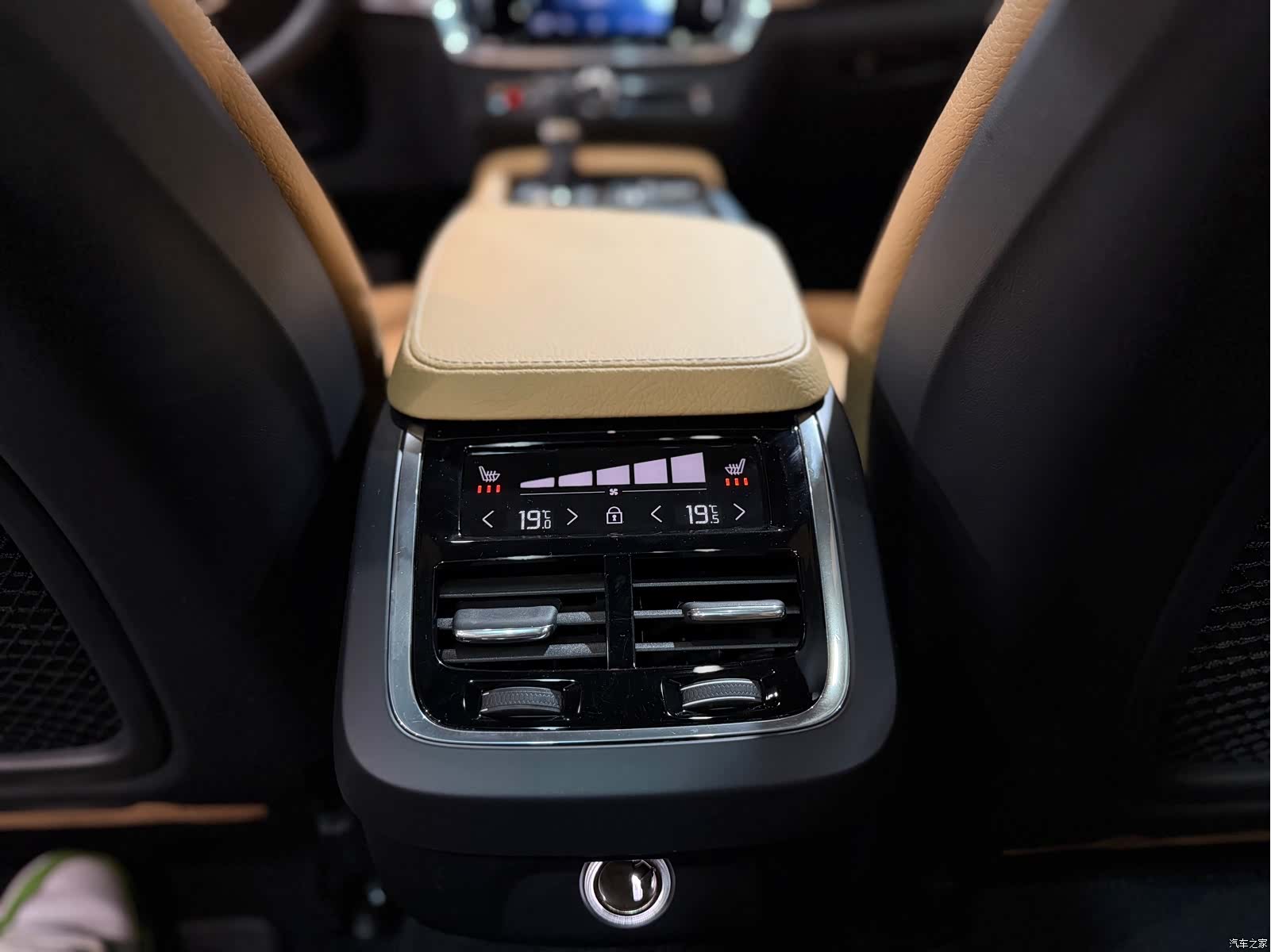 Volvo V90, 2018 16