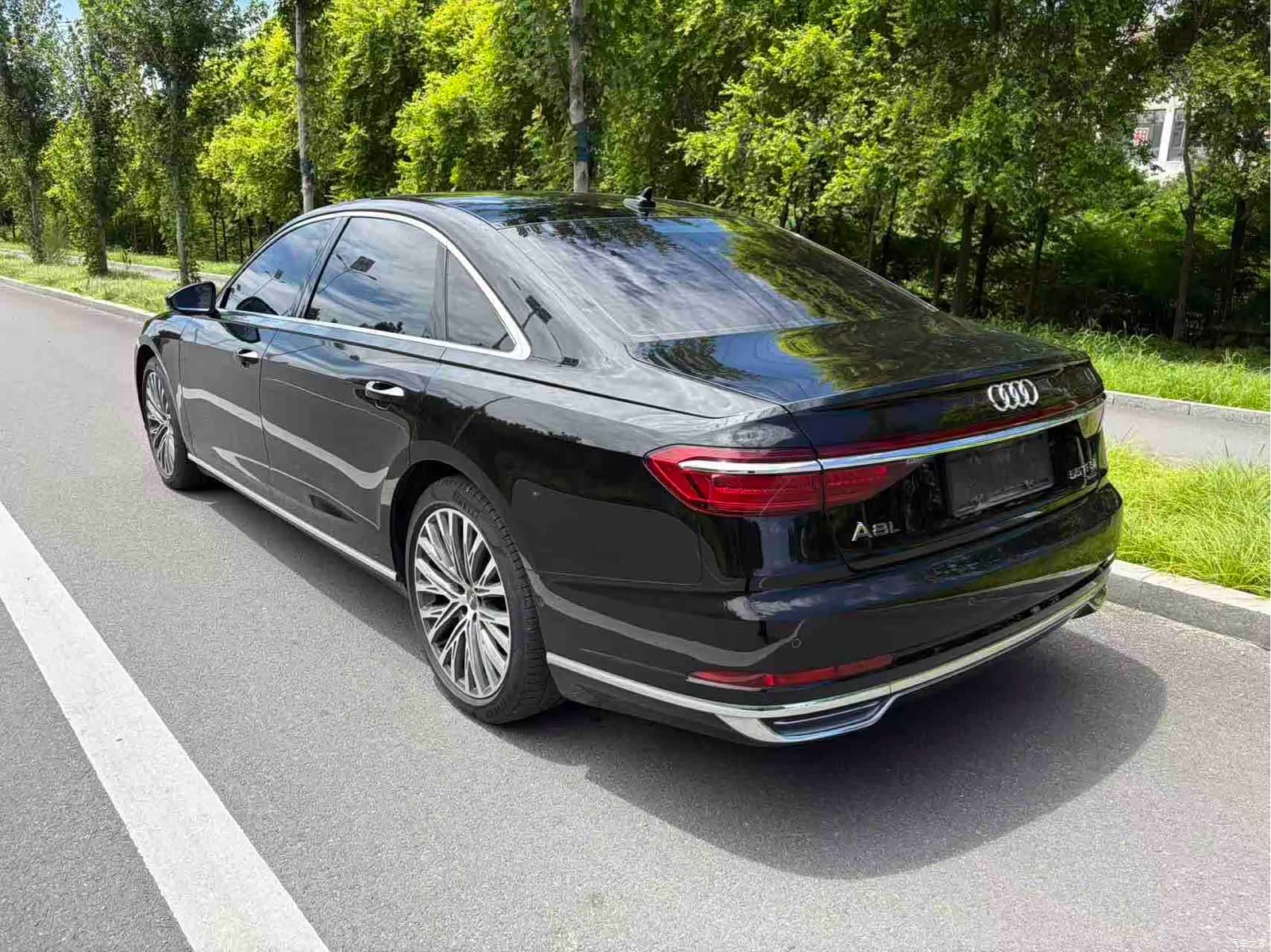 Audi A8L, 2020 4