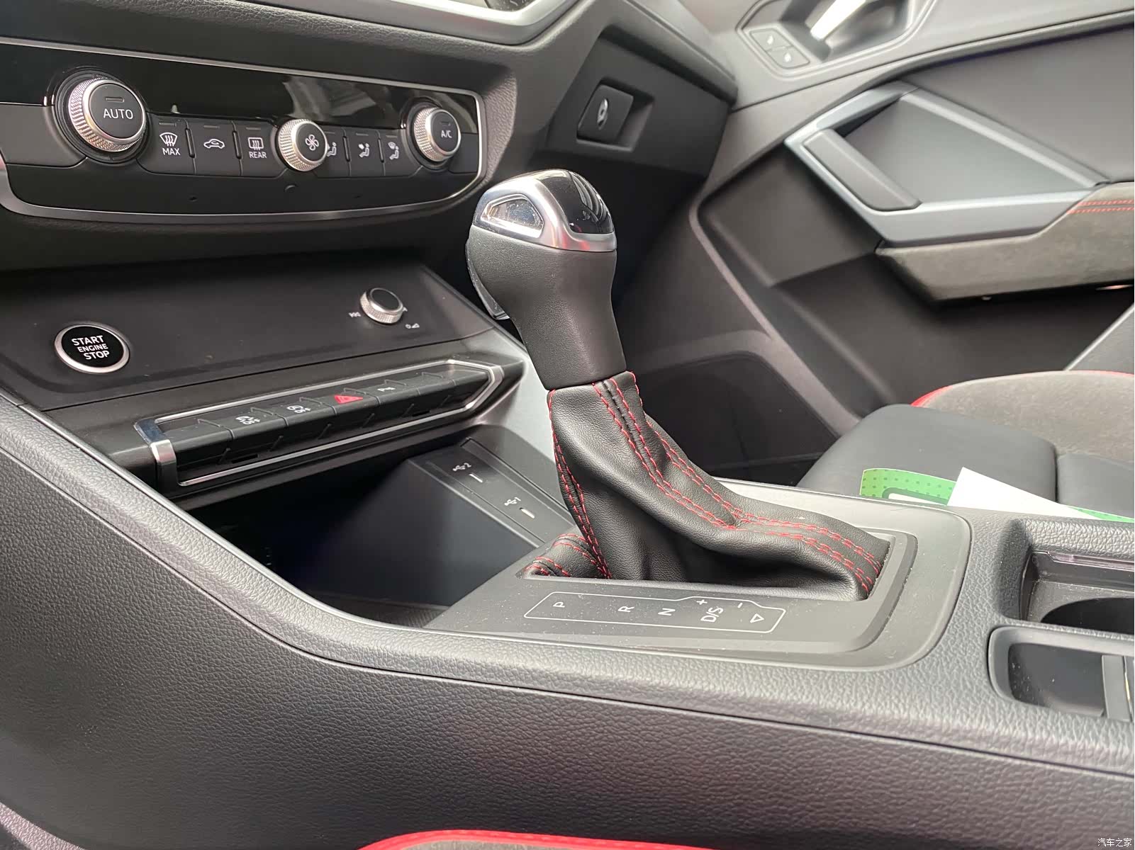 Audi Q3, 2023 14