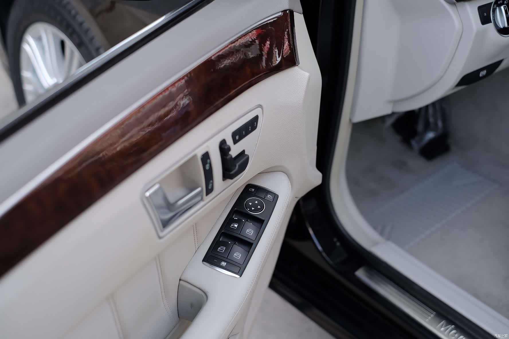 Mercedes-Benz E-Class, 2012 21