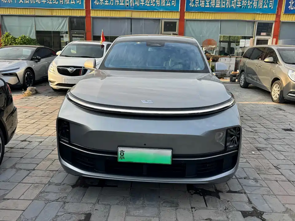 Li Auto Ideal L8