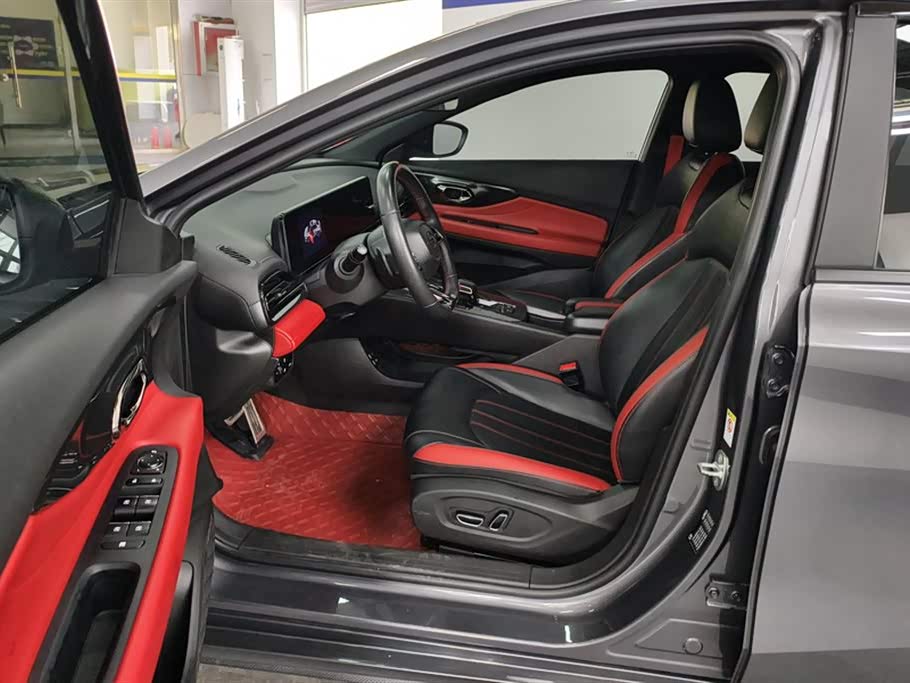 Trumpchi Shadow Leopard