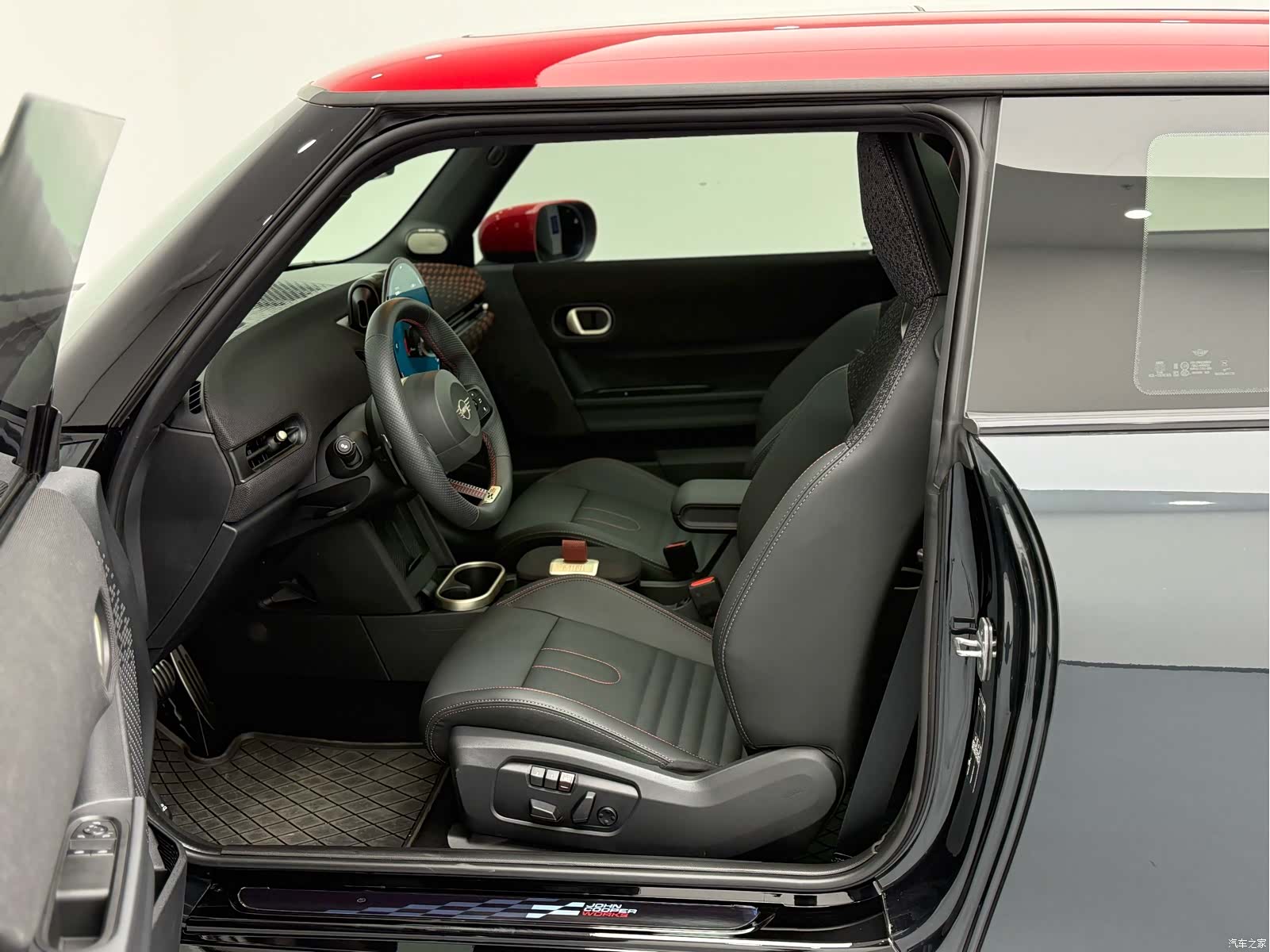 Mini Cooper, 2025 13