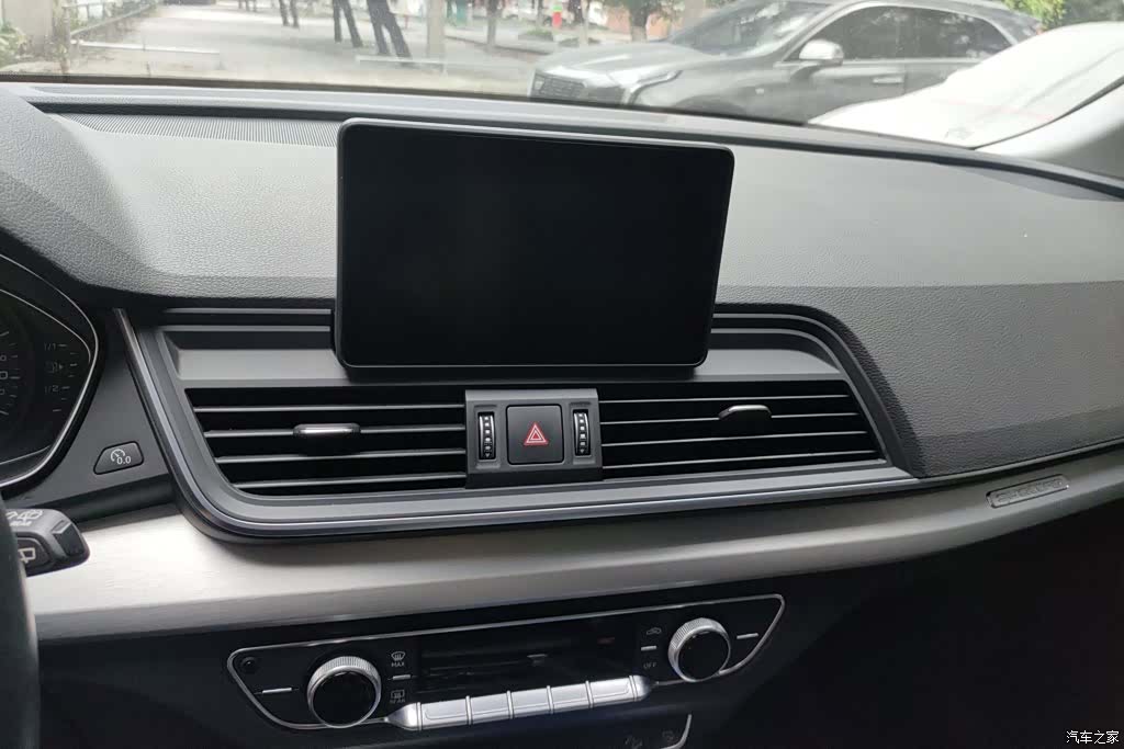 Audi Q5L, 2021 13