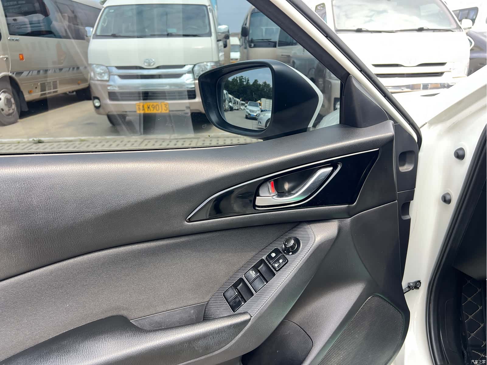 Mazda Mazda3, 2016 7