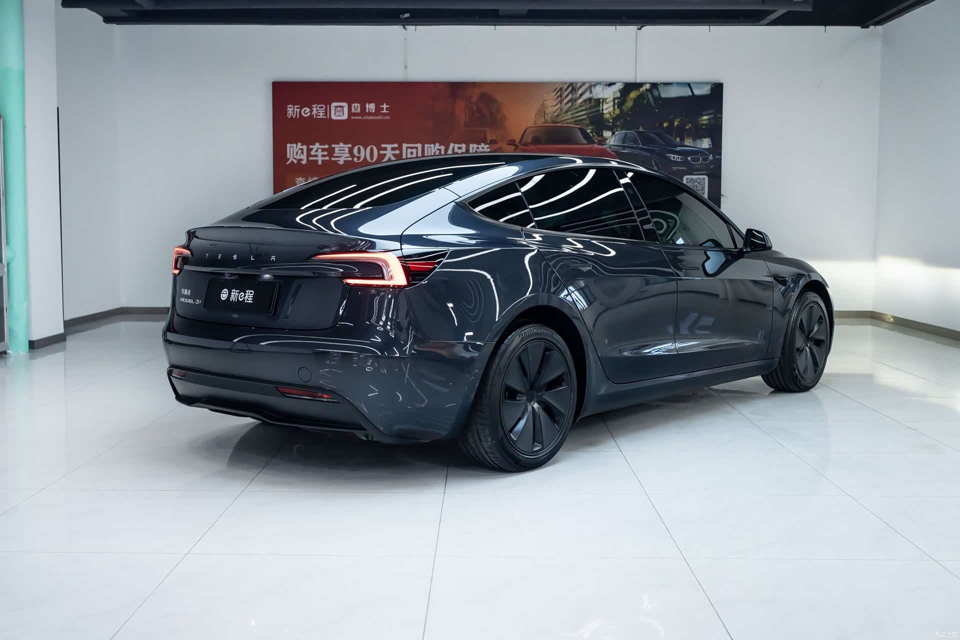 Tesla Model 3, 2024 4