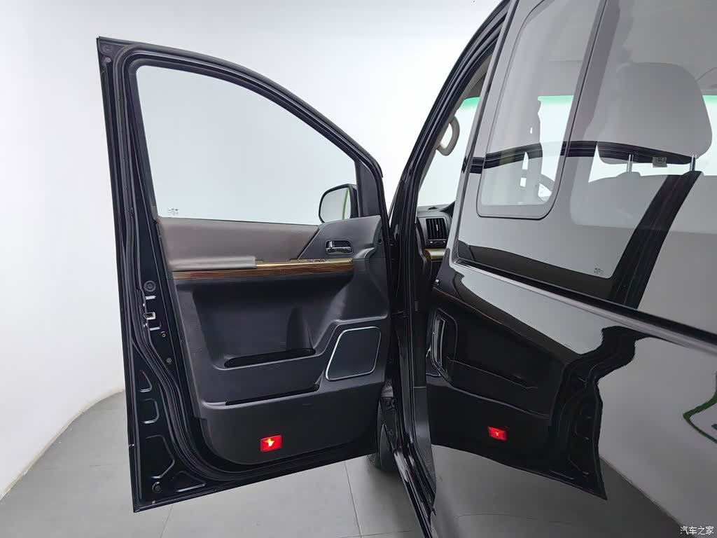 DongFeng M7, 2022 8