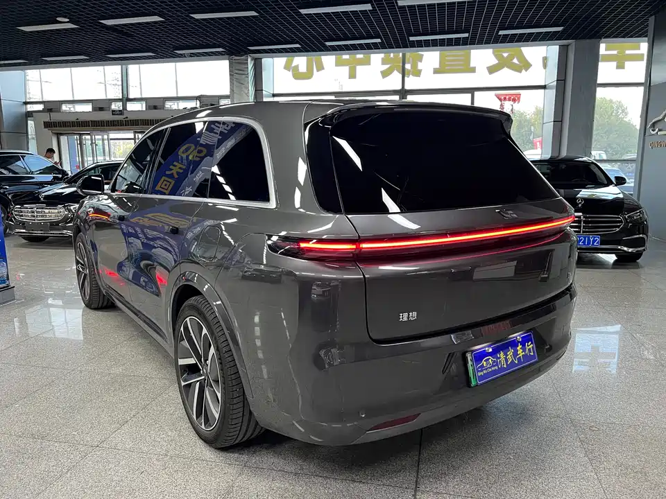 Li Auto Ideal L8