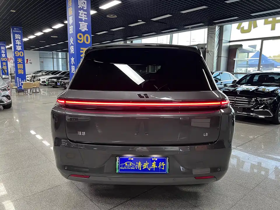 Li Auto Ideal L8