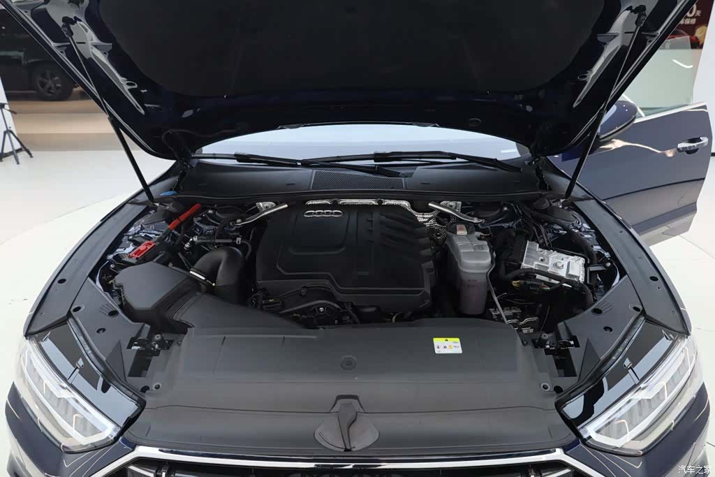 Audi A7L, 2024 10