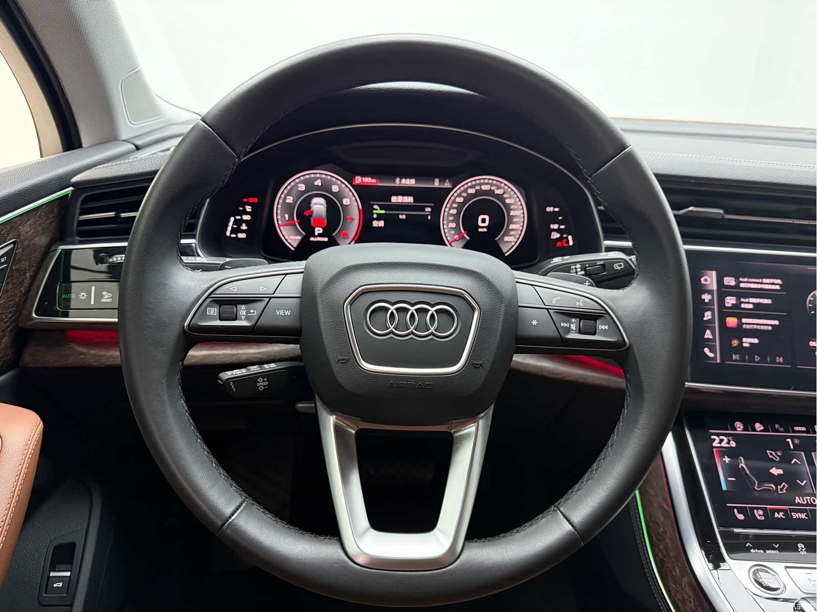 Audi Q7, 2023 10