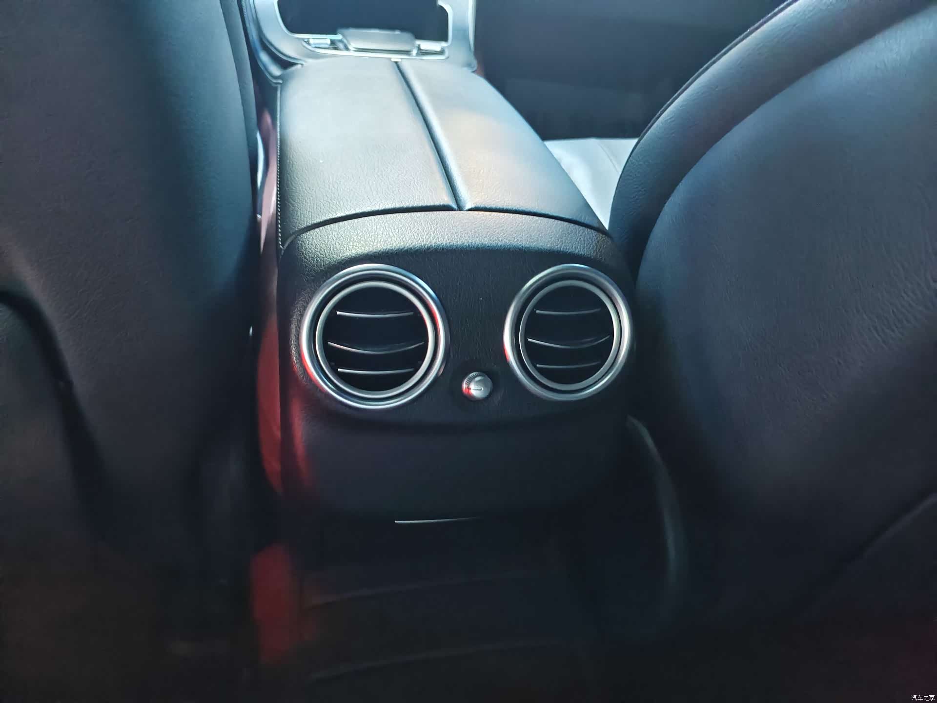 Mercedes-Benz E-Class, 2022 12