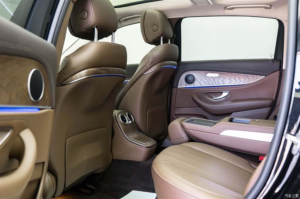 Mercedes-Benz E-Class, 2023 7