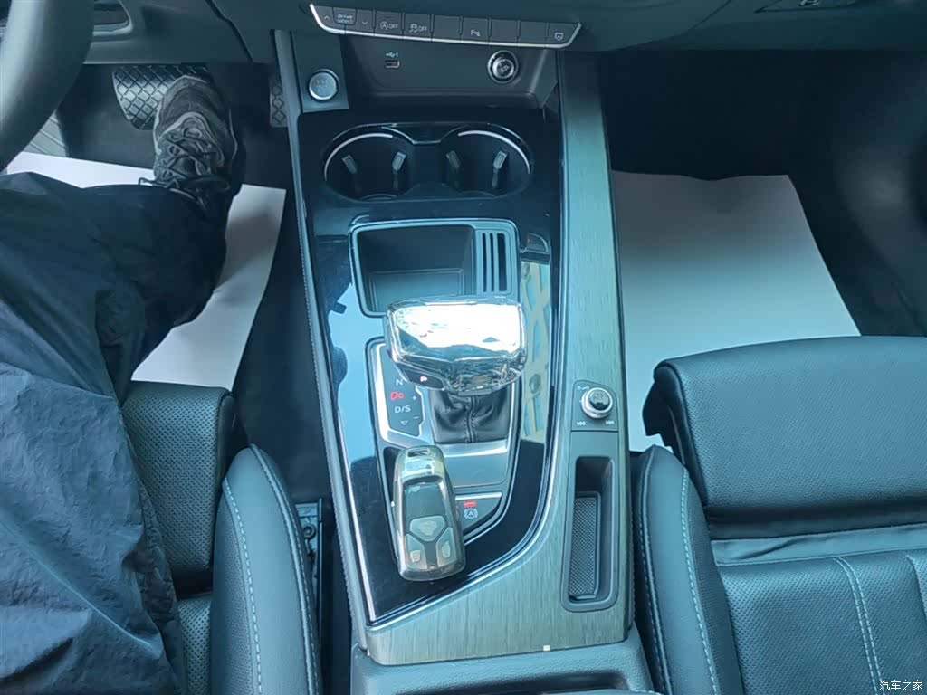 Audi A4L, 2023 14