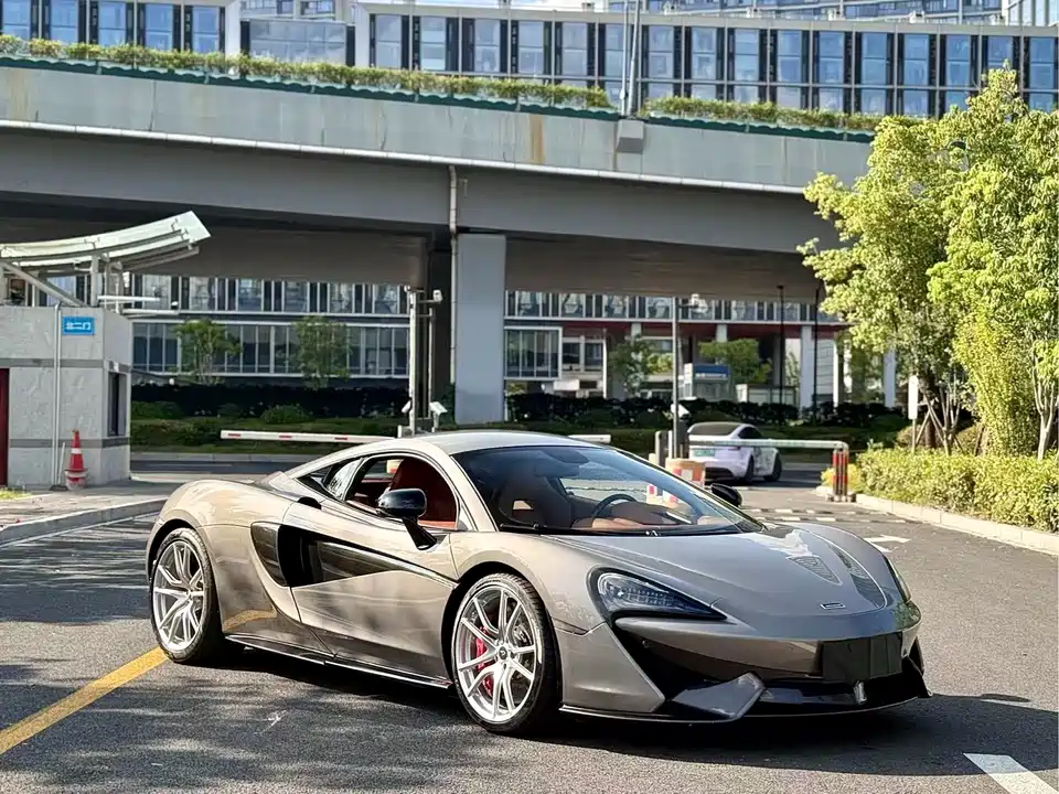 McLaren 570