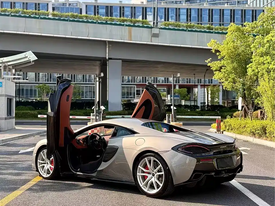 McLaren 570
