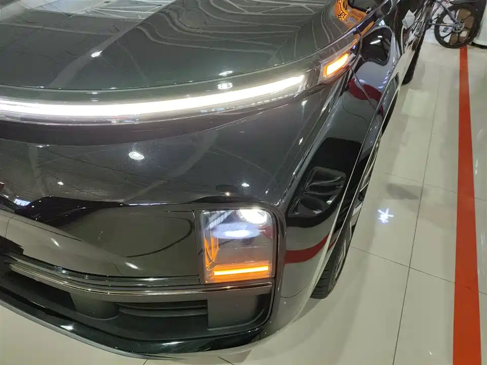 Li Auto Ideal L9