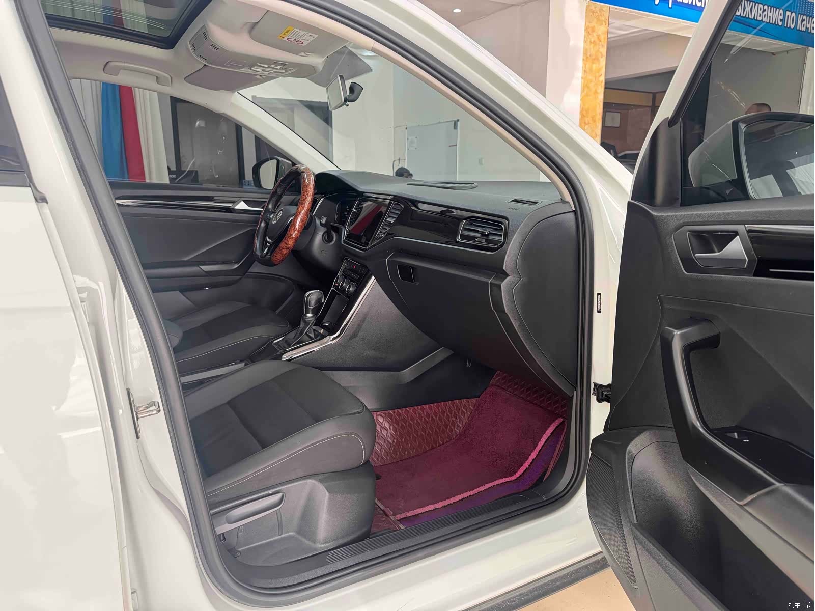 Volkswagen T-ROC, 2021 10