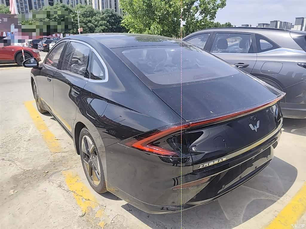 Wuling Starlight, 2026 все фото