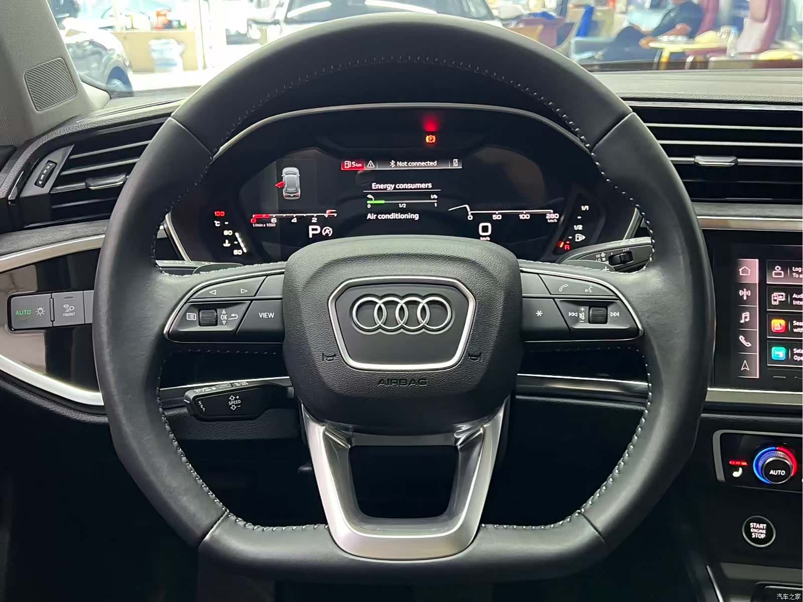 Audi Q3, 2022 10