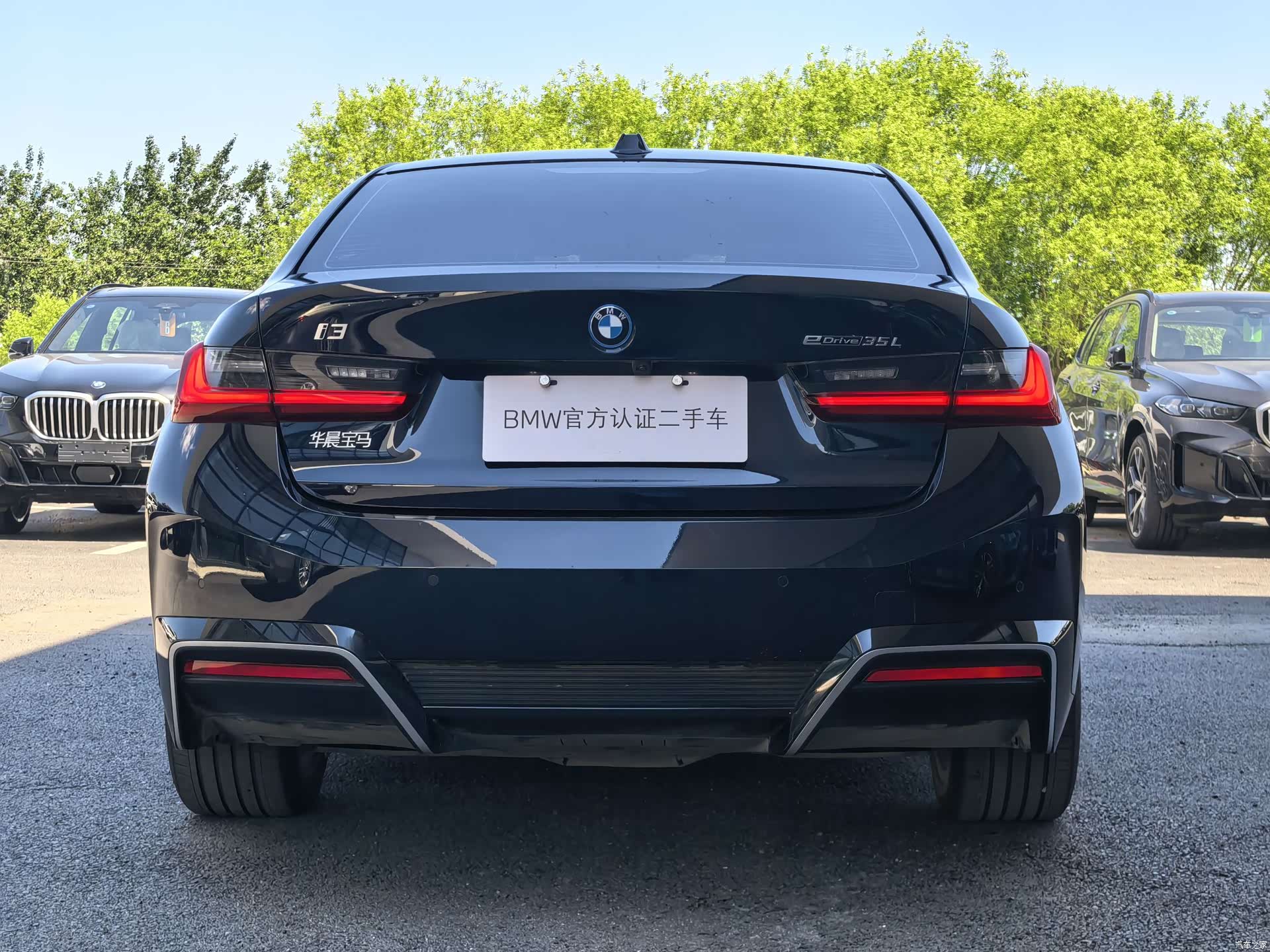 BMW i3, 2025 все фото