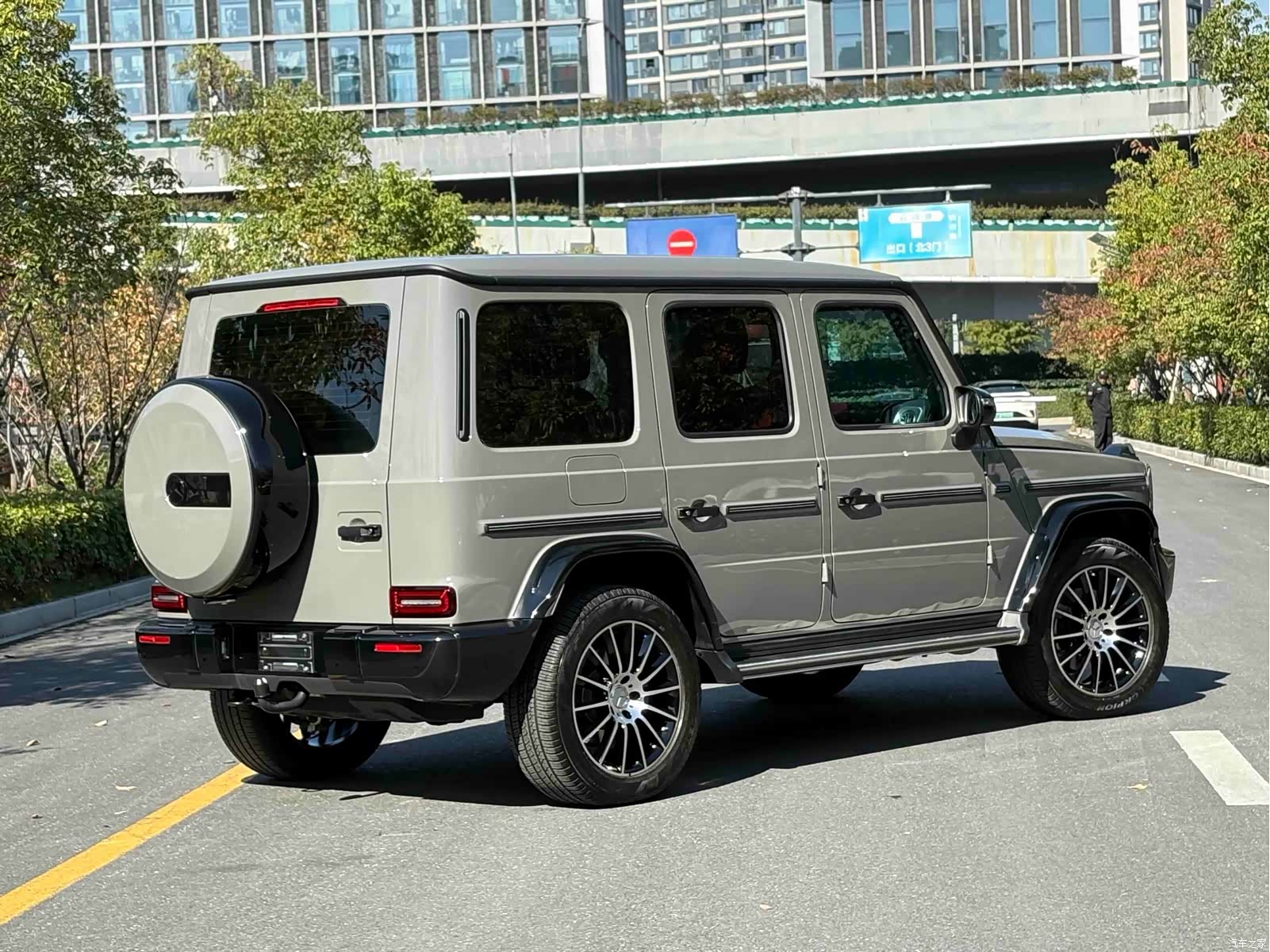 Mercedes-Benz G-Class, 2023 все фото