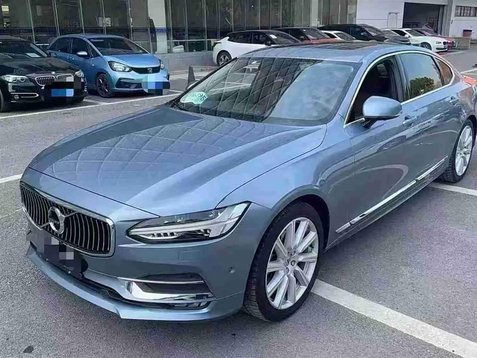 Volvo S90