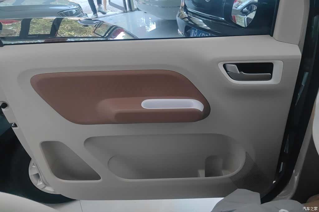 Wuling MINIEV, 2024 7