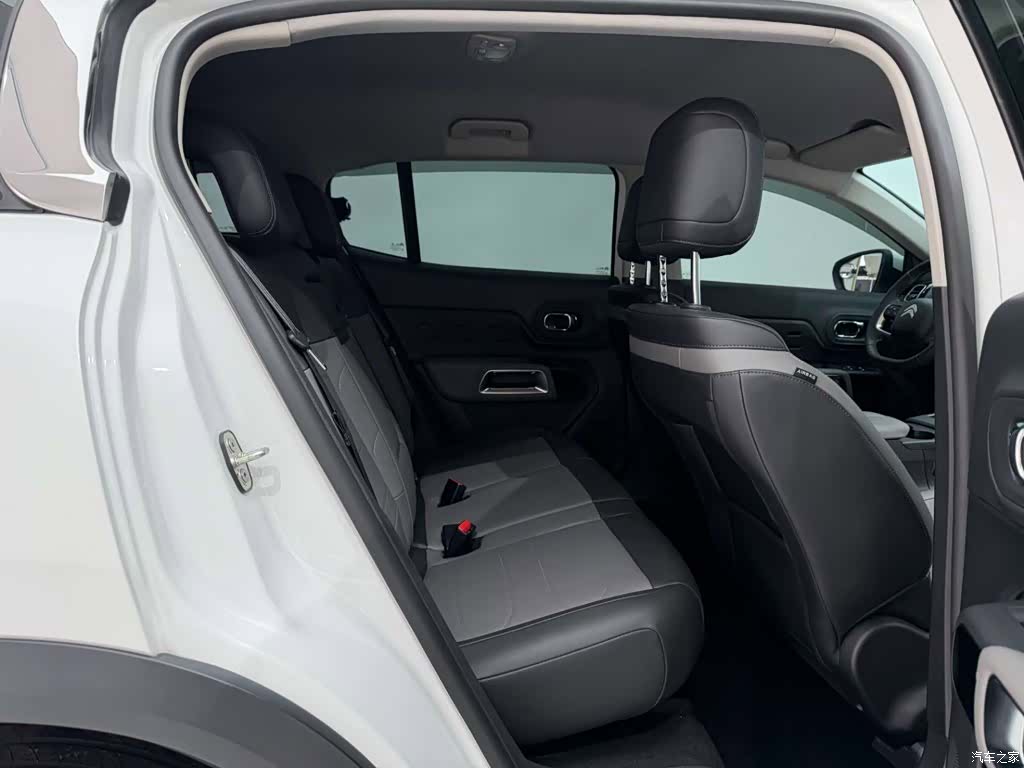 Citroen C5 Aircross, 2024 20