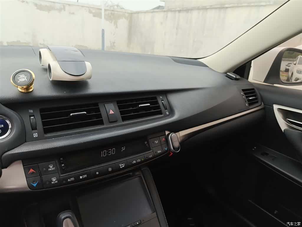 Lexus CT, 2015 6