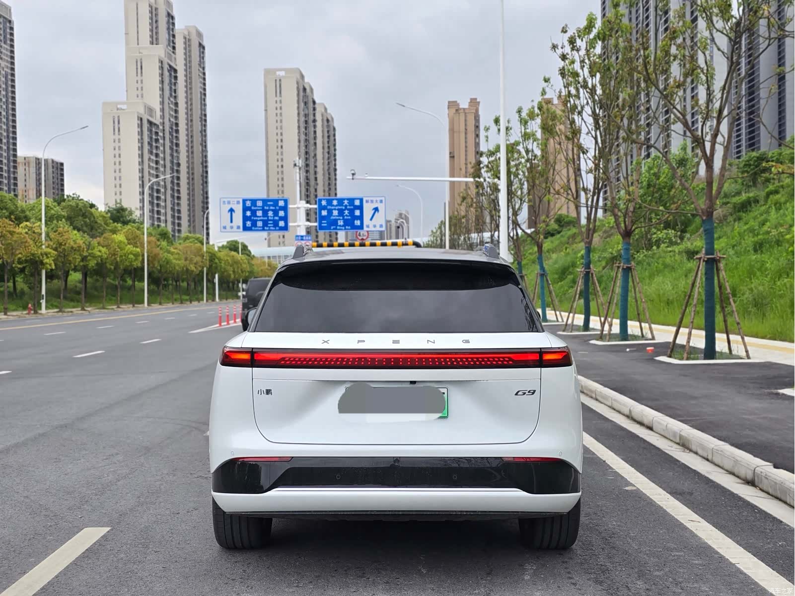 Xpeng G9, 2025 4