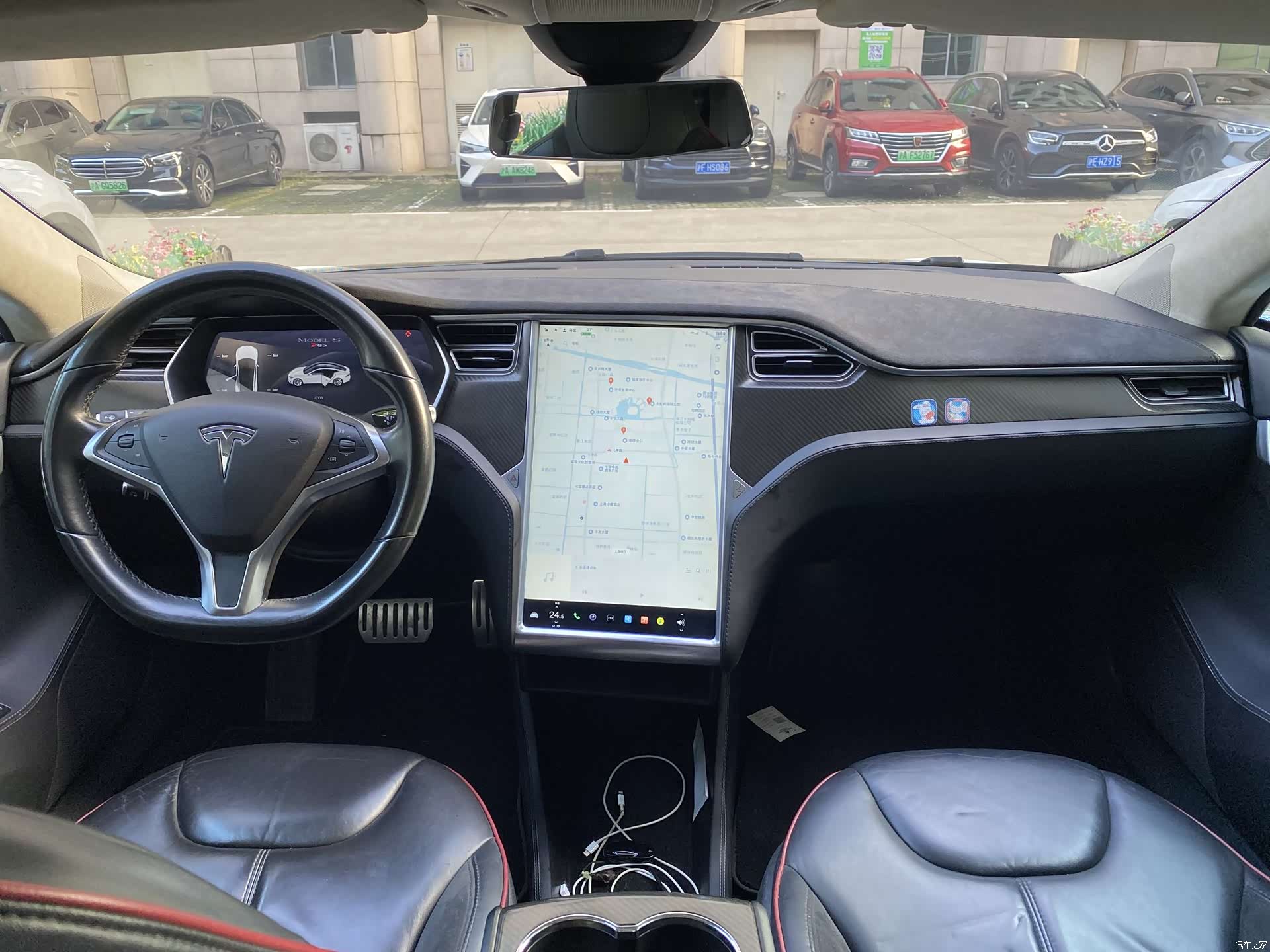 Tesla Model S, 2015 9