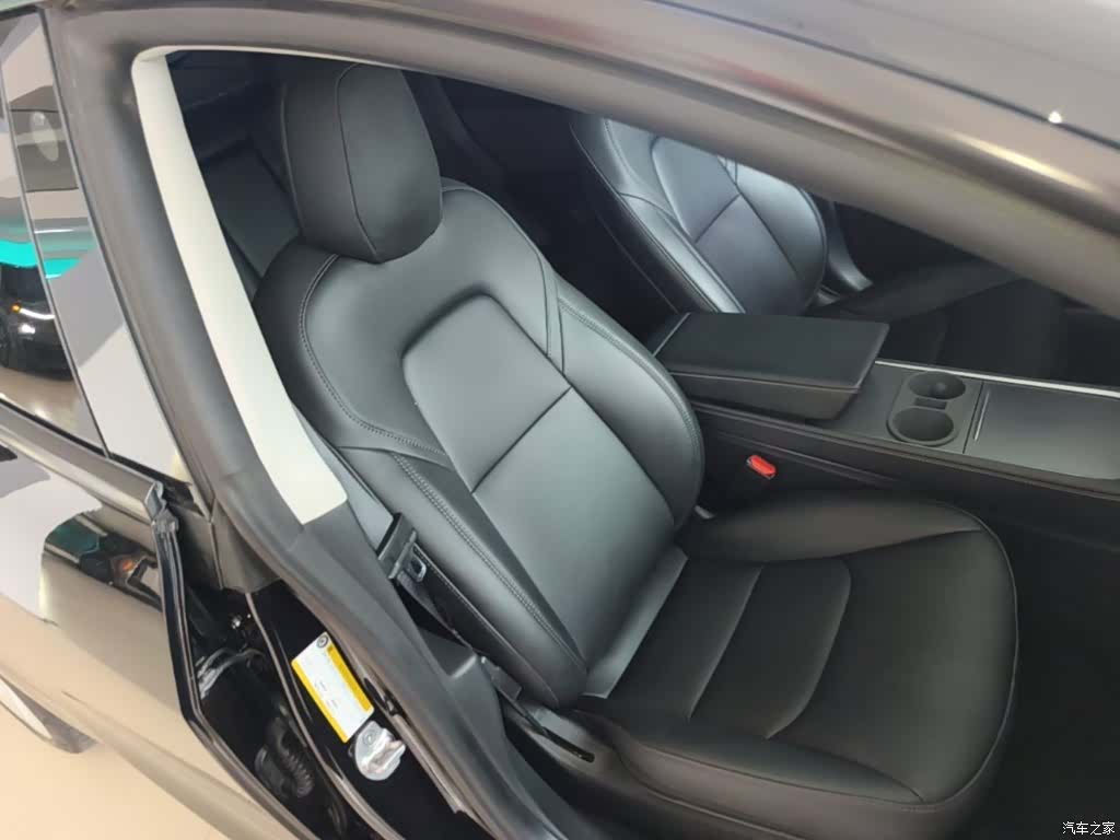 Tesla Model 3, 2023 25