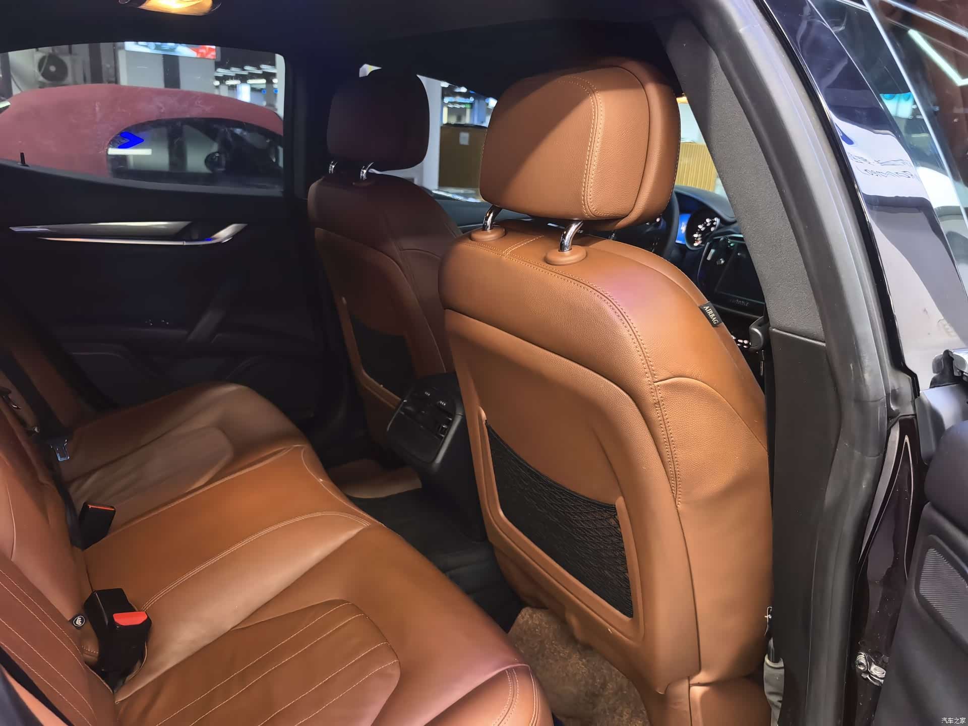 Maserati Ghibli, 2016 10