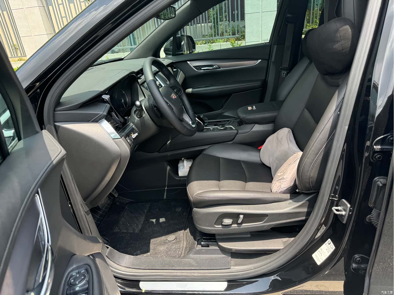 Cadillac XT6, 2021 все фото