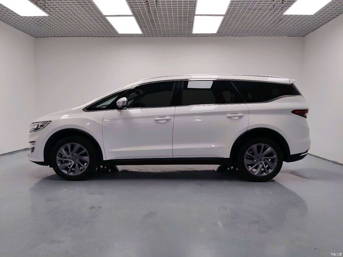 Geely Jiaji, 2021 4