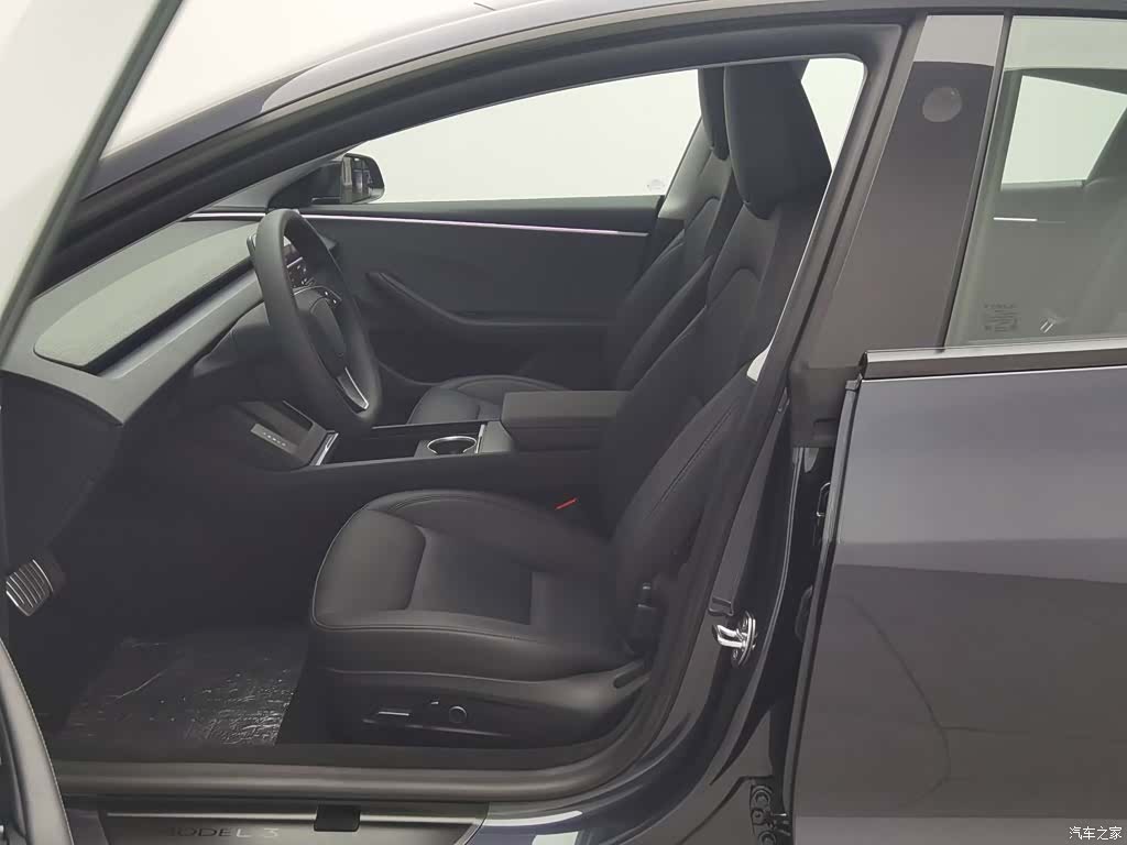 Tesla Model 3, 2024 10