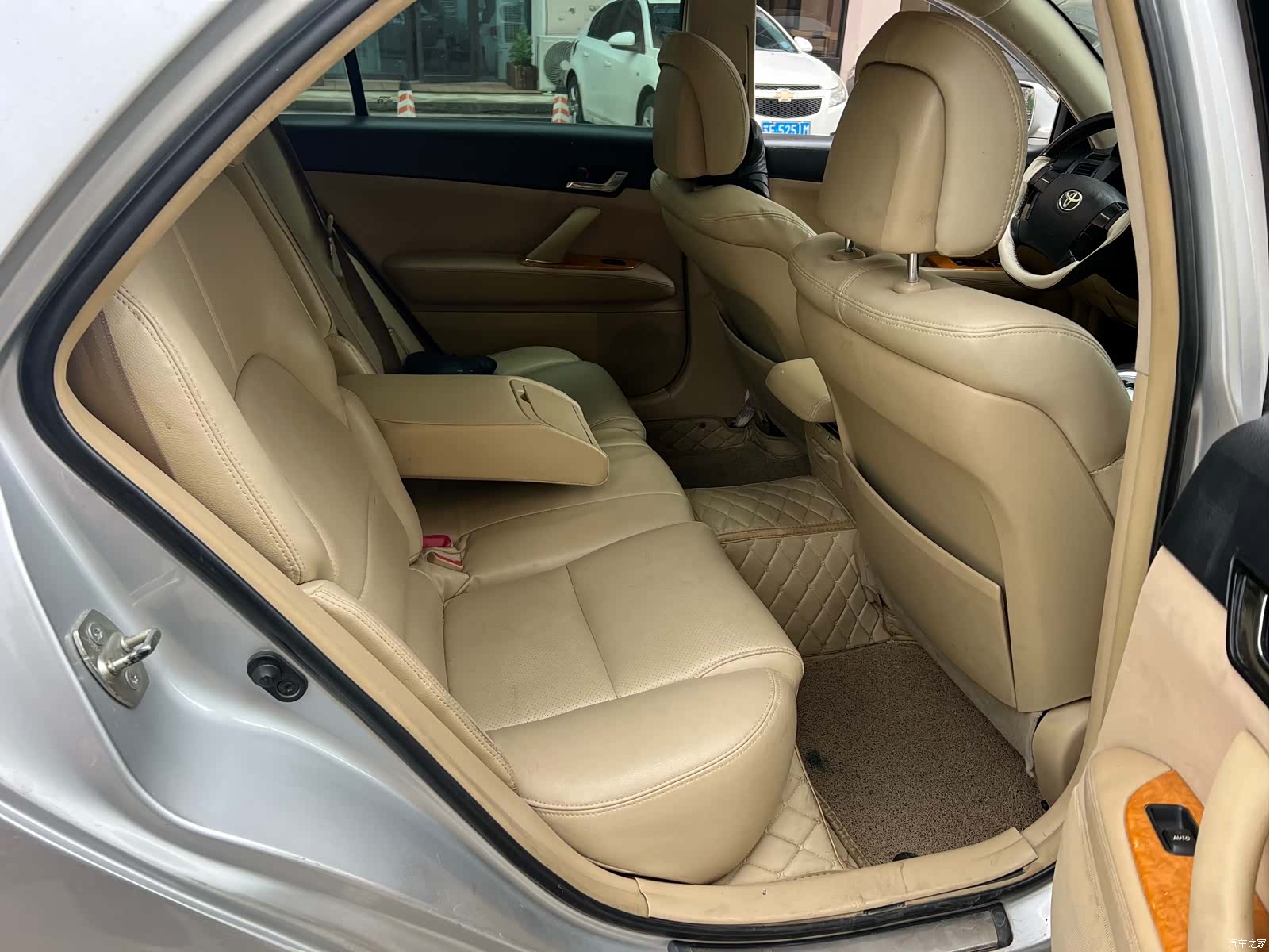 Toyota 2.5V, 2007 8
